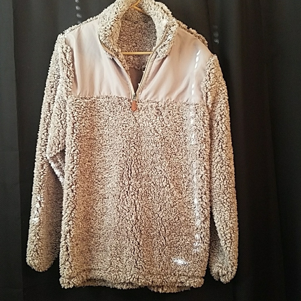Gray fleece pullover